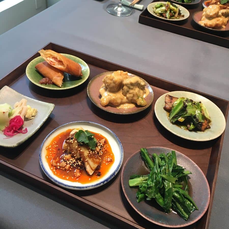 沢瀉美緒さんのインスタグラム写真 - (沢瀉美緒Instagram)「※ Lunch at Kyoto ✨ . ランチは @izumikimoto リクエストの 中華✨ . 小皿が沢山のとっても美味しい ランチで、ご飯2膳食べた私達😋 . 美味しかった✨ . . #燕来房 #京都 #kyoto #ミオログ #祇園 #gion #ヤンライファン #中華 #chinesecuisine」4月7日 20時09分 - mio_omodaka
