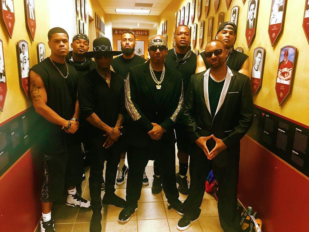 MCハマーのインスタグラム：「We dedicated Mercy Mercy Me (Help The Children) in Memory Of King #NipseyHussle R.I.P. here at the stadium in Tallahassee Florida 👊🏾💯🙏🏿」