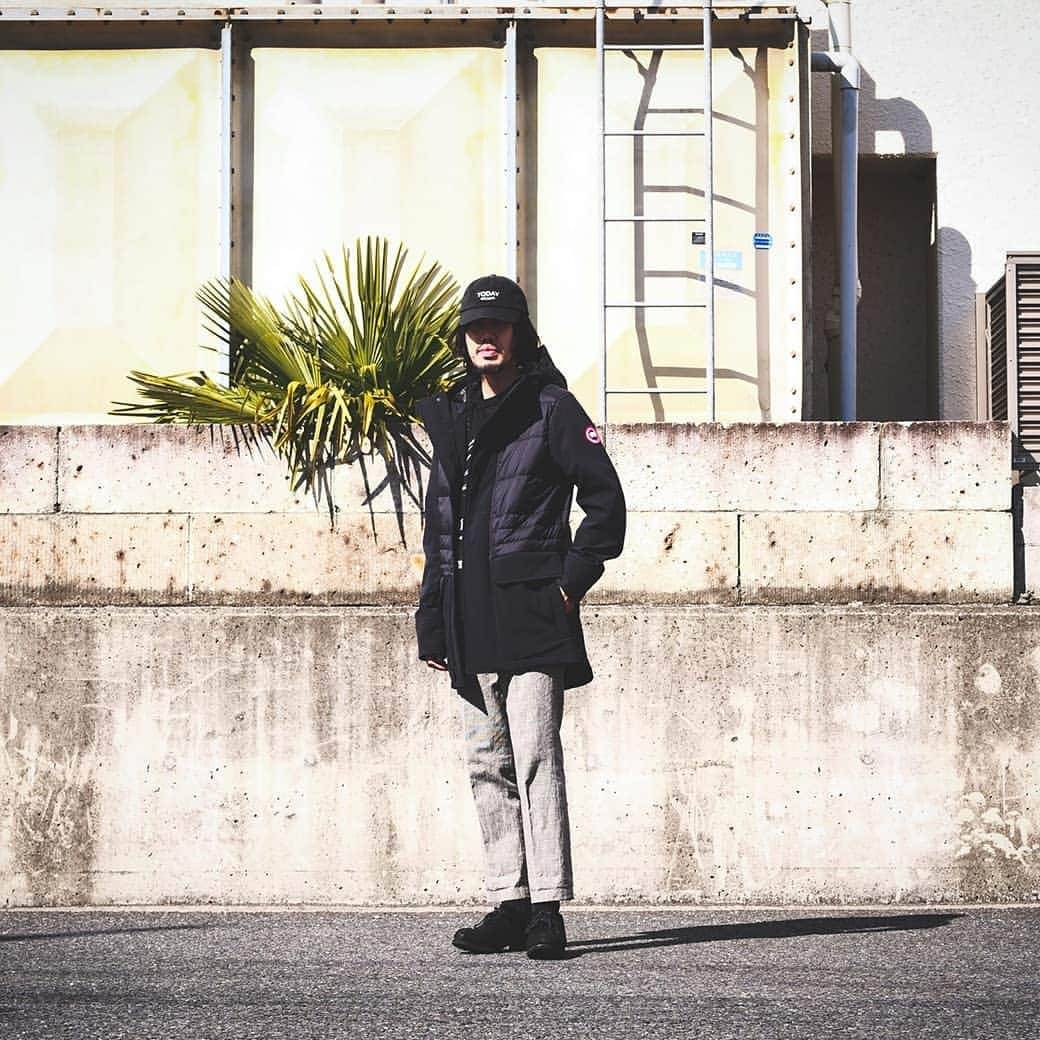 ARKnetsさんのインスタグラム写真 - (ARKnetsInstagram)「. ＼ CANADA GOOSE -19SS Collection- ／ . ≪強風や雨でも快適な着心地をキープ≫ . ■MEN STYLING / NO.006 Name：BRETON COAT Price：¥80,000（+tax） No：2215M . 柔軟性と保温性が特徴的なトリデュランスSSの生地をボディと袖に使用し、強風や雨でも快適な着心地をキープ。フードと中心部分はライトウェイトと保温性を両立するため計算されたダウンの配分量で形成されており、内側のバックパックストラップで持ち運びも便利。 . ■プロフィールから特設ページへリンクできます！ . . 【 ARKnets Search／取り扱い店舗 】 FOLLOW US!! @ark.standard @ann_de_ark @pierlounge.by.ark.bellmall @pierlounge.by.ark.laketown @pierloungebyark_opa . ■商品や通信販売に関しまして、 ご不明な点がございましたらお気軽にお問い合わせください。 . ----------------------------------- 【お問い合わせ】 ARKnetsコールセンター TEL：028-634-1212 ( 営業時間 12:00～19:00 ) ※店舗へ繋がりにくい場合には、こちらまでお問合せ下さい。 ------------------------------------- #arknets #arkstandard #anndeark #pierloungebyarkbellmall #pierloungebyarklaketown #pierloungebyarkopa #栃木 #宇都宮 #群馬 #高崎 #styling #スタイリング #スタイル #fashion #ファッション #レディースファッション #春コーデ #レインジャケット #ジャケット #canadagoose #カナダグース」4月7日 12時08分 - arknets_official