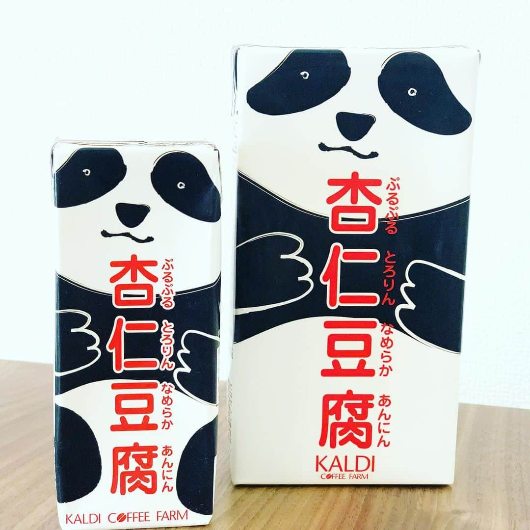 真飛聖さんのインスタグラム写真 - (真飛聖Instagram)「これ‥‥ めちゃくちゃ あたし好み♡ 『KALDI』で見つけたよ👀  パッケージも 可愛い🐼  飲み物じゃなくて  ぷるんぷるんの 杏仁豆腐だよ✨  #KALDI #ぷるぷるとろりんなめらかあんにん #杏仁豆腐」4月7日 12時35分 - sei_matobu