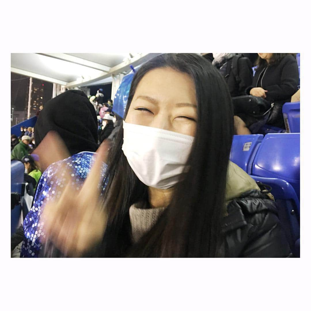 杜野まこさんのインスタグラム写真 - (杜野まこInstagram)「#神宮開幕戦 #東京ヤクルトスワローズ #横浜denaベイスターズ #swallows #baystars 先発 #原樹理 投手 #上茶谷大河 投手 ヒーロー #西浦直亨 選手 #山本祐香 ちゃん #パトリックユウ さん #恐るべし #山田哲人ナンバー1カレー ヤクルトおめでとう🎉 次は勝ち越す！」4月7日 12時55分 - makomorino