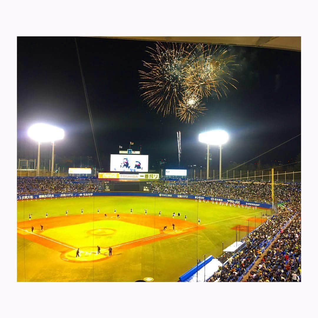 杜野まこさんのインスタグラム写真 - (杜野まこInstagram)「#神宮開幕戦 #東京ヤクルトスワローズ #横浜denaベイスターズ #swallows #baystars 先発 #原樹理 投手 #上茶谷大河 投手 ヒーロー #西浦直亨 選手 #山本祐香 ちゃん #パトリックユウ さん #恐るべし #山田哲人ナンバー1カレー ヤクルトおめでとう🎉 次は勝ち越す！」4月7日 12時55分 - makomorino