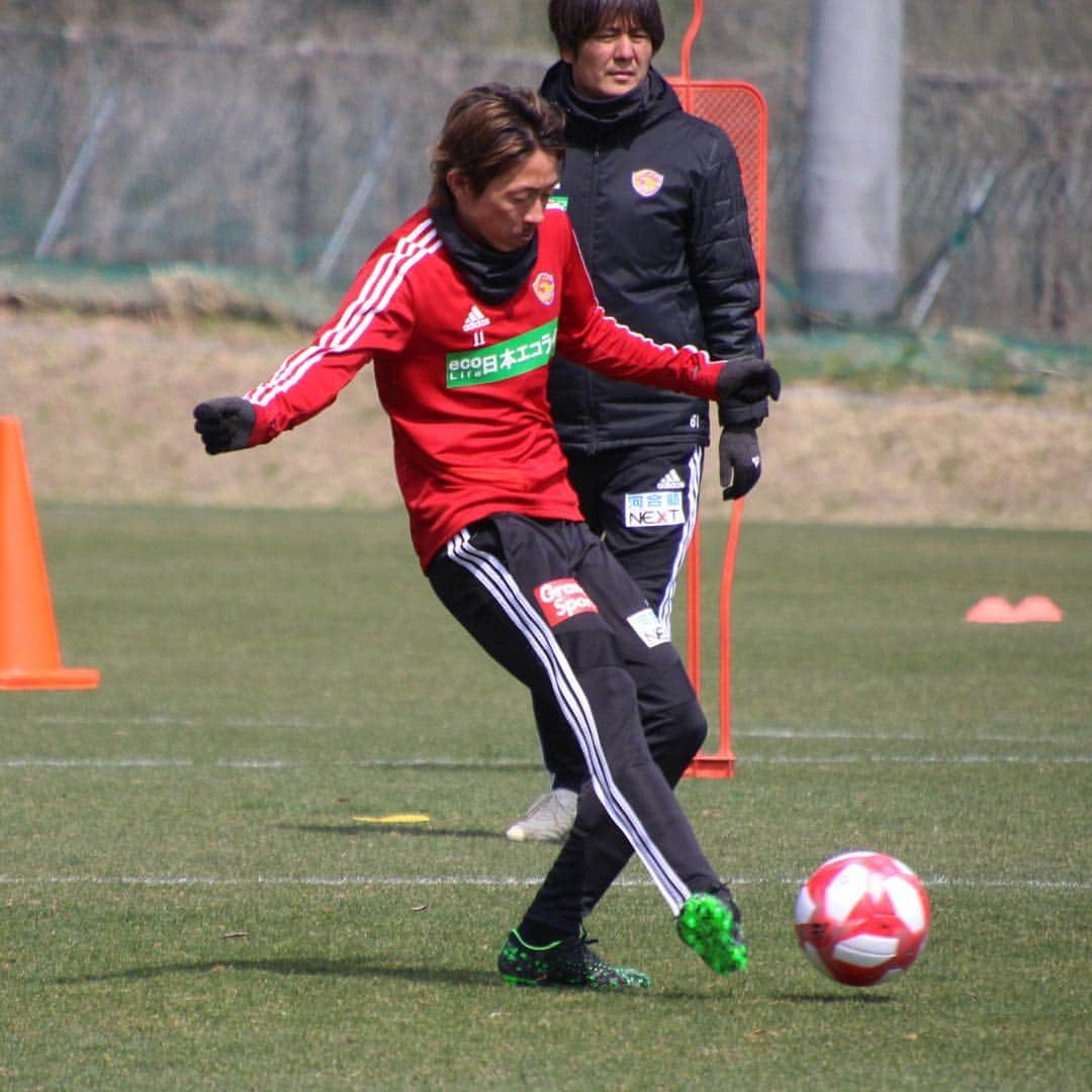 ベガルタ仙台さんのインスタグラム写真 - (ベガルタ仙台Instagram)「4月7日 トレーニング #ベガルタ仙台 #仙台 #サッカー #Jリーグ #2019シーズン #スローガン #ReVolution #椎橋慧也 #5番 #石原直樹 #11番 #永戸勝也 #2番 #関憲太郎 #21番 #関口訓充 #7番 #長沢駿 #38番」4月7日 13時08分 - vegaltasendai