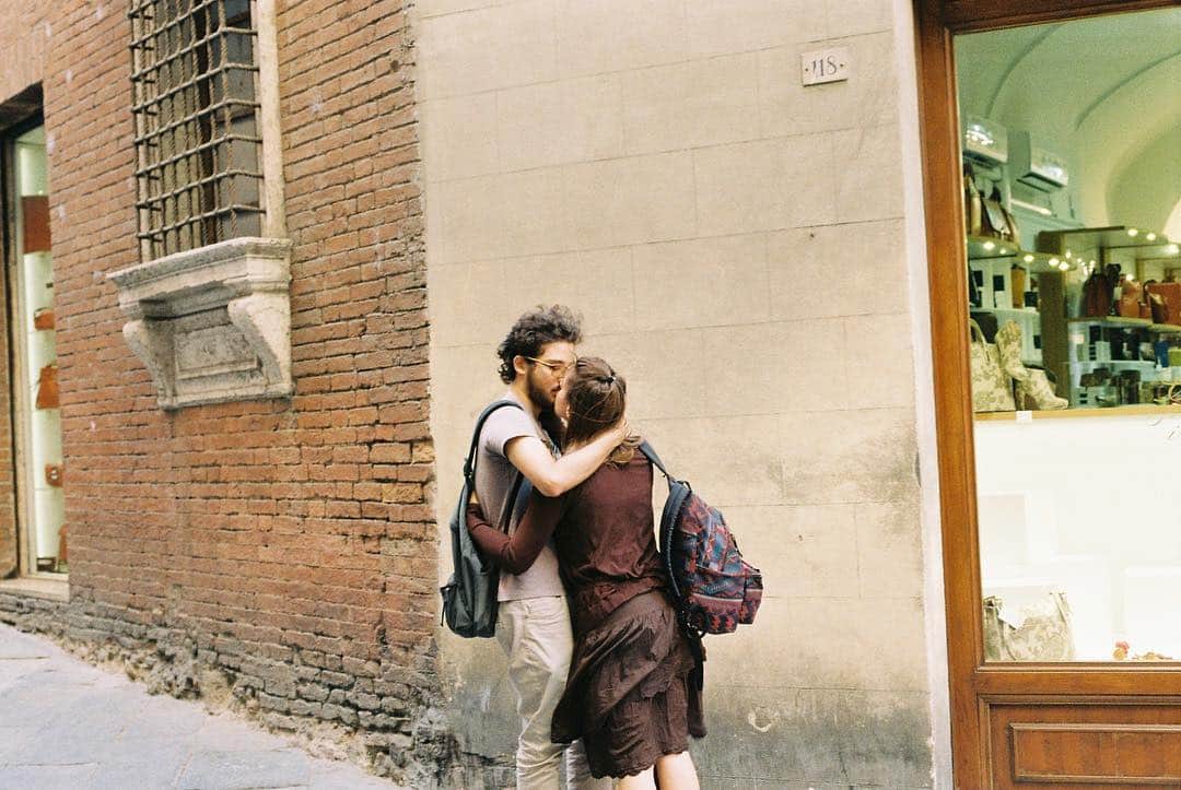 Diem、さんのインスタグラム写真 - (Diem、Instagram)「#photography #photographer #写真好きな人と繋がりたい #diem #italy #이탈리아 #fe #film #필름 #피렌체 #시애나 #럽스타그램 #love #portrait」4月7日 13時12分 - diem__