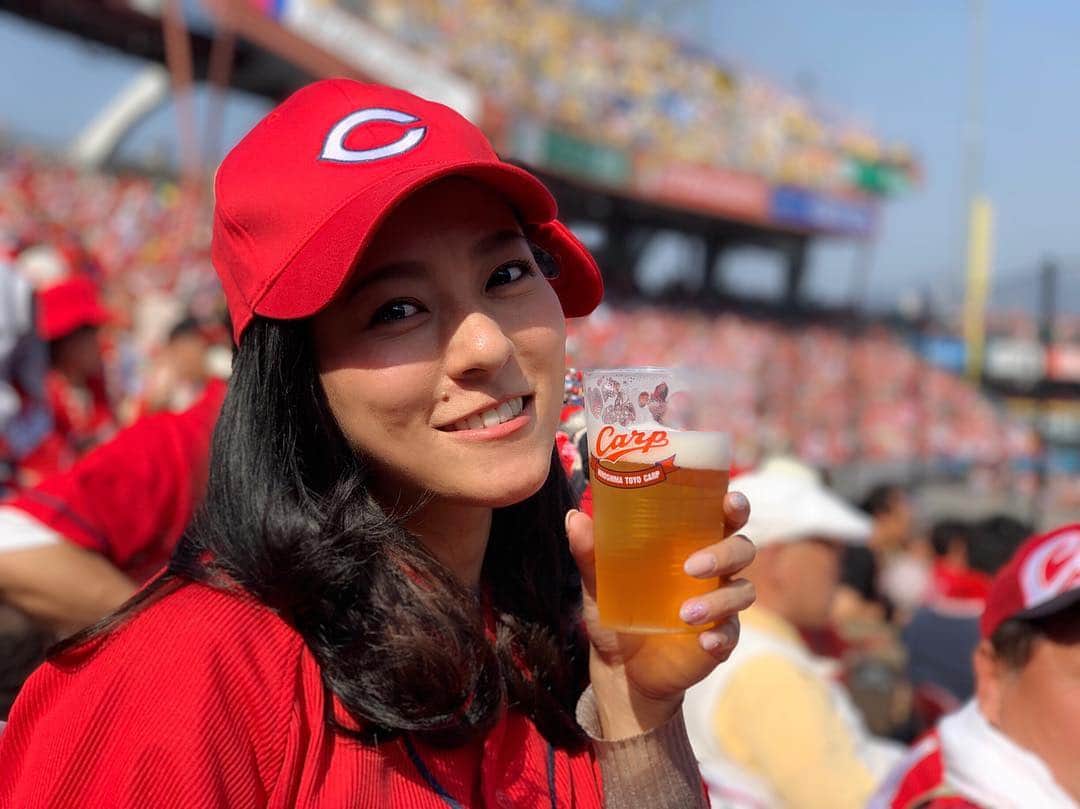 青山恵梨子さんのインスタグラム写真 - (青山恵梨子Instagram)「⚾️ やっぱ野球にはビール！🍻 勝ったし最高でした❣️ #広島 #ひろしま #hiroshima  #カープ #carp #広島東洋カープ  #今日もカープはかーちかーちかっちかち #カープ女子」4月7日 13時57分 - eriko_aoyama