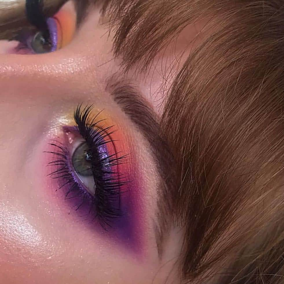 Anastasia Beverly Hillsさんのインスタグラム写真 - (Anastasia Beverly HillsInstagram)「@brittany_kelso_ I absolutely love the look you created with #abhrivierapalette ❤️and your brows looks amazing / #dipbrowgel chocolate 💫snowflake loose highlighter #anastasiabeverlyhills #anastasiabrows」4月7日 14時00分 - anastasiabeverlyhills