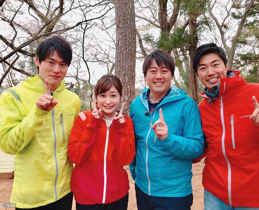 日本テレビ系『シューイチ』さんのインスタグラム写真 - (日本テレビ系『シューイチ』Instagram)「. 🌸400回記念の春キャンプロケ🏕 . アナウンサー陣の衣装は、 義朗アナの実家のアウトドア用品店で 一式揃えて頂きました👟  総勢14名のロケで アナウンサーが一番派手でした🤩  #シューイチプレミアム #祝400回 #上重聡#佐藤義朗 #安村直樹#岩田絵里奈 #lasportiva  #シューイチ#shu1tv」4月7日 14時25分 - shu1tv