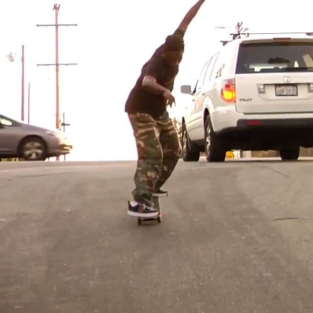 スラッシャーのインスタグラム：「Hit that corner @jaybinhot ✌🏽 Filmed by @austinleleu」