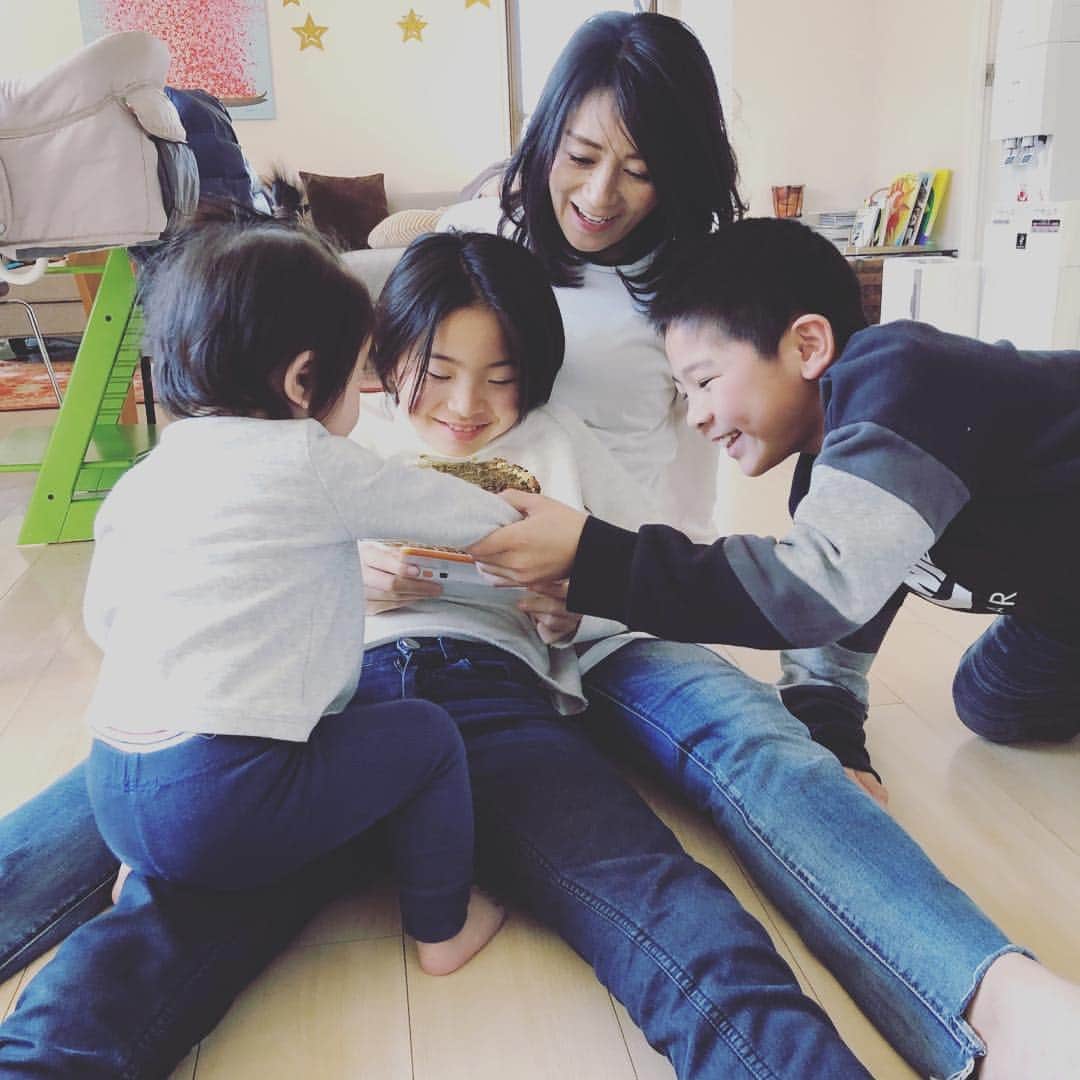 水原恵理さんのインスタグラム写真 - (水原恵理Instagram)「週末の癒し❤️ #姪っ子と甥っ子1号2号」4月7日 14時59分 - erimizuhara