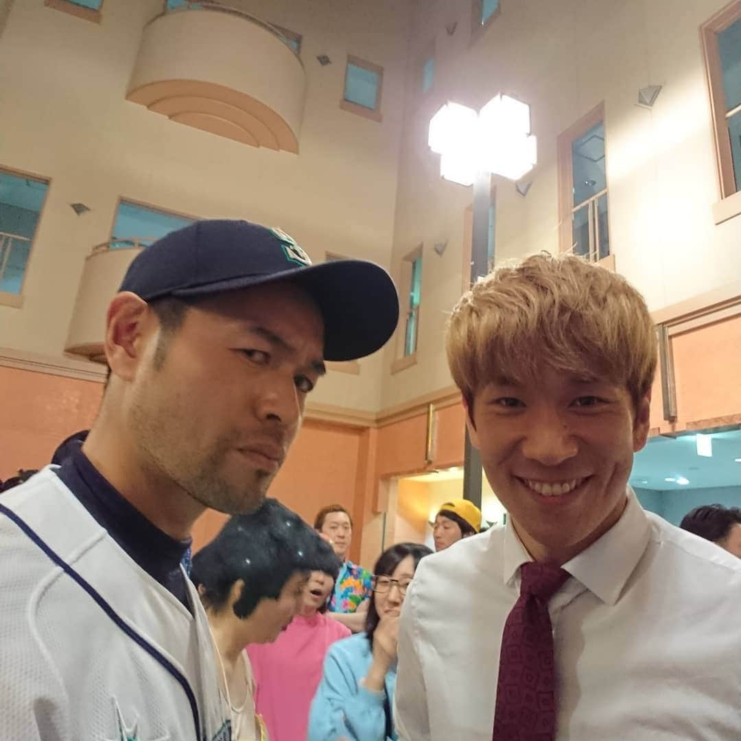 ニッチロー'さんのインスタグラム写真 - (ニッチロー'Instagram)「オールスター感謝祭&後夜祭✨  赤坂５丁目ミニマラソンは10位🏃  後夜祭の席は中々濃いメンバー 笑  久しぶりのブリリアンコージ💪  通路挟んで隣にはいつもの小石田 純一君😜  後夜祭はカオスでした😂  #TBS #オールスター感謝祭 #オールスター後夜祭  #赤坂5丁目ミニマラソン  #アイデンティティ田島 さん #mrシャチホコ  #ジャッキーちゃん  #ブリリアンコージ  #小石田純一 #ニッチロー’」4月7日 15時08分 - nicchiro5.1