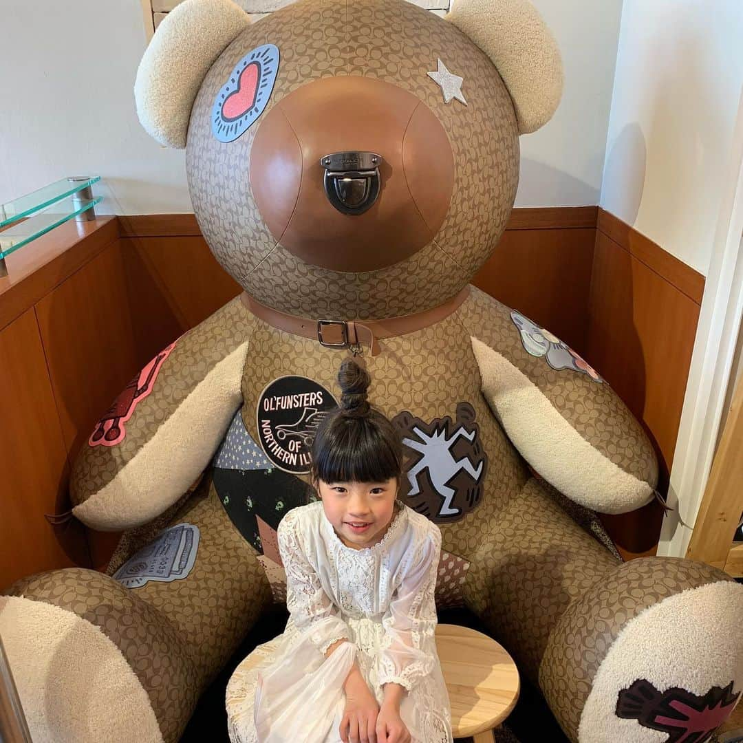 ぴよ。こぱ。さんのインスタグラム写真 - (ぴよ。こぱ。Instagram)「デッカいクマ🐻 . ひよちゃん的には、可愛いらしい。」4月7日 15時16分 - uca.34