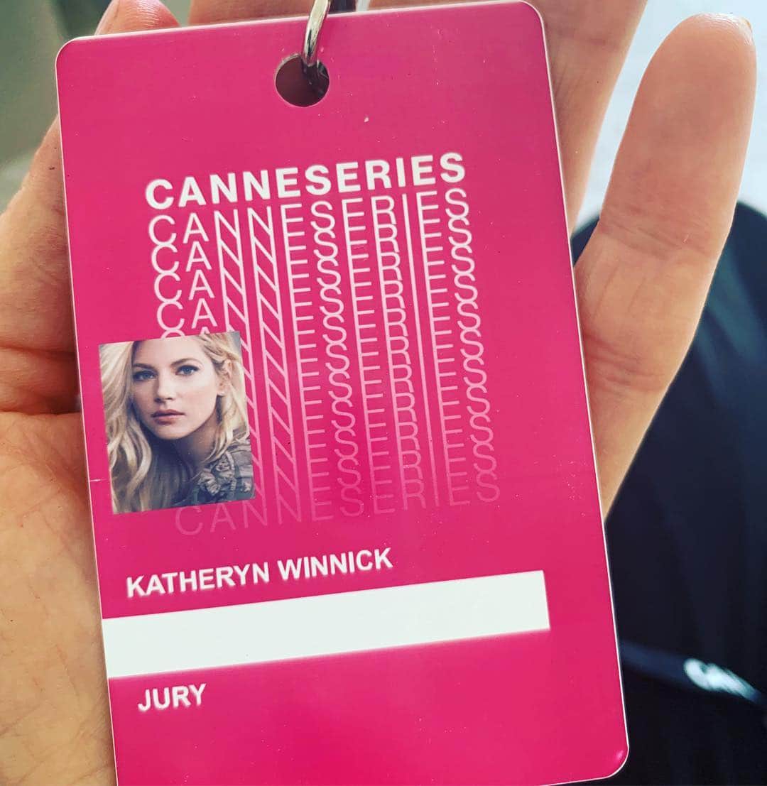 キャサリン・ウィニックさんのインスタグラム写真 - (キャサリン・ウィニックInstagram)「Day 2 of screenings.. Here we go! #Cannesseries #jury」4月7日 16時40分 - katherynwinnick