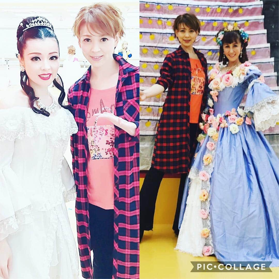 初嶺麿代さんのインスタグラム写真 - (初嶺麿代Instagram)「前回の#マツコ会議 の収録時の#なりきり 生徒さん達との#ショット  なりきりクラスの生徒さんが大いに頑張ってくださって#華やか で、私が浮いてる。。。 ※普段のレッスンは普通の動きやすい格好です。 基本的になりきり度は自由ですww 因みに私は普通ですww #ベルばら になりきり。 #学芸大学 と#池袋 でお待ちしています✨#お気軽にどーぞ  #なりきりタカラジェンヌ  #なりきりタカラヅカ  #なりきり部 #ヅカ女子」4月7日 17時30分 - hatsunemayo