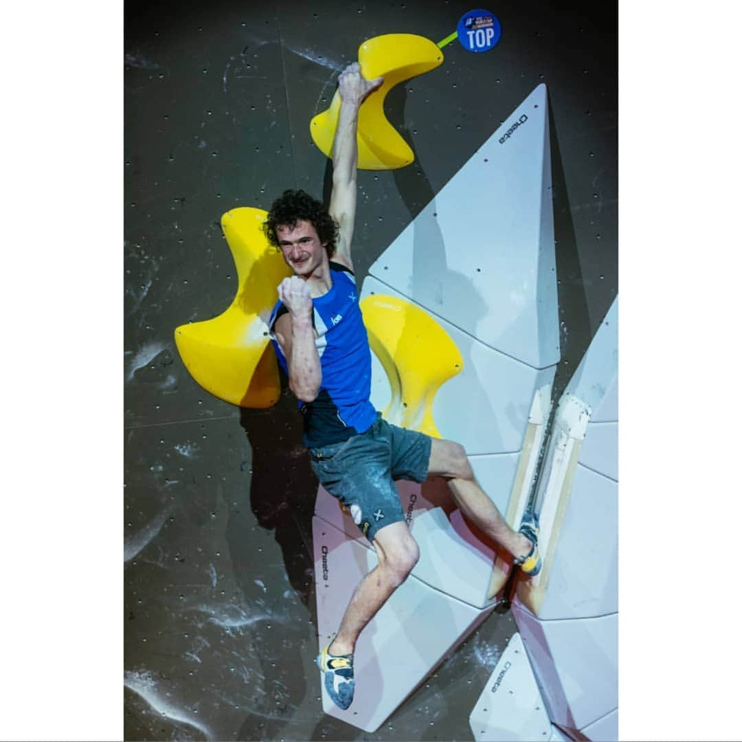 アダム・オンドラさんのインスタグラム写真 - (アダム・オンドラInstagram)「The competition season had a fairy-tale start for me last night. 🥇 IFSC World Cup Meiringen Thank you! Pic by @lukasbiba  @blackdiamond @lasportivagram @montura_official @gardatrentino @visitrentino」4月7日 17時38分 - adam.ondra