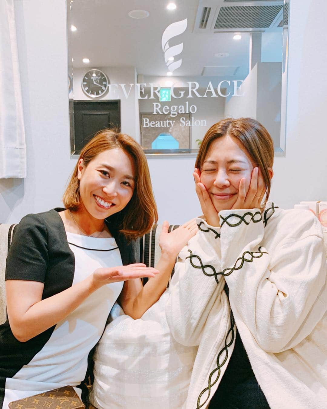 吉田夏海さんのインスタグラム写真 - (吉田夏海Instagram)「昨日の美容DAYは @evergrace_regalo_ebisu で痩身を受けきました🧡🧡🧡 . 前回は部分だったんですが今回は全身をしてもらいました🌟 . ゴリゴリバンドマッサージしてもらい老廃物を流しつつキャビテーションでさらにアプローチ☝️✨ . セルライトがついてるところは痛いとこもあったけどケアしてこなかった代償なのでしょうがないし、これで身体がスッキリするなら我慢できる🙆‍♀️w . 痛気持ちいくらいがあたしは好きなので心地よくて最高でした💭💓 . 痩身すると凝り固まったお肉が柔らかくなって肉質が改善されて代謝も上がるし痩せやすくなるみたいなので、30代顔やボディのケアはしっかりしないとダメだと思うからちゃんと通ってセルライト落とすぞ🙌 . ありがとうございました🥺🙏❣️ . #痩身 #キャビテーション #美容 #恵比寿」4月7日 17時53分 - natsumiiiiiiiiiii