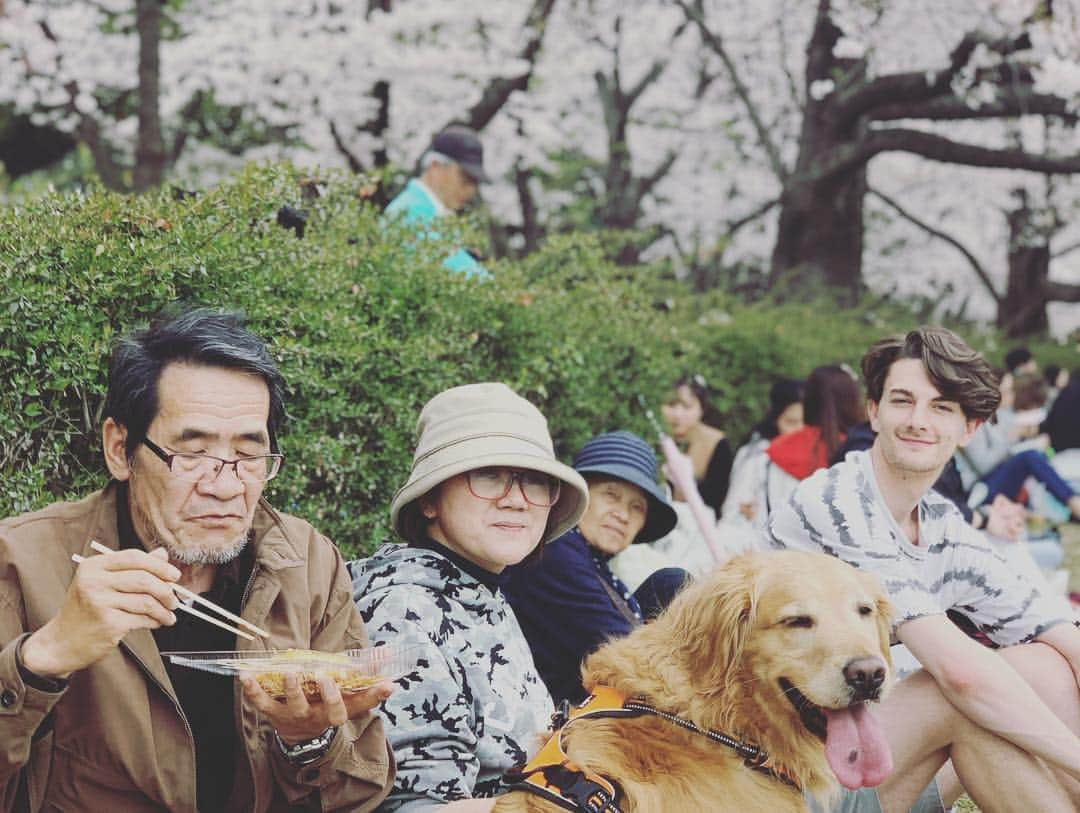 ティモシー・コレトさんのインスタグラム写真 - (ティモシー・コレトInstagram)「最初岡山お花見🌸最高だった 雪みたかった🌸🌷🎀💕💗💓💖💘💞💝 . #花見 #花見さとw」4月7日 18時03分 - timkoleto