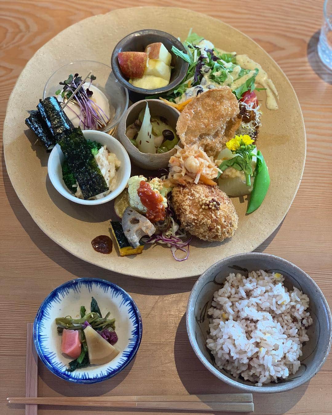 青山有紀のグルメインスタ