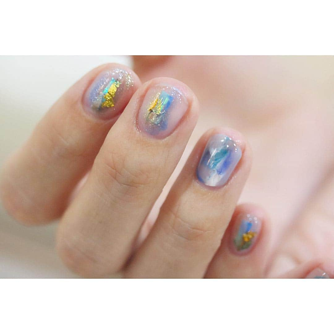 gracenailfactoryさんのインスタグラム写真 - (gracenailfactoryInstagram)「BLUE . 💙💙💙 . #nail #nailsalon #naildesign #nailart #gel #gelart #gelnail #ネイル #ネイルデザイン #ネイルアート #ネイリスト #大阪ネイルサロン #グレースネイルファクトリー  #大人ネイル #人気ネイル #大阪ネイル  #堀江ネイル  #四ツ橋ネイル #シンプルネイル #ショートネイル  #春ネイル #カジュアルネイル #ニュアンスネイル」4月7日 18時28分 - gracenailfactory