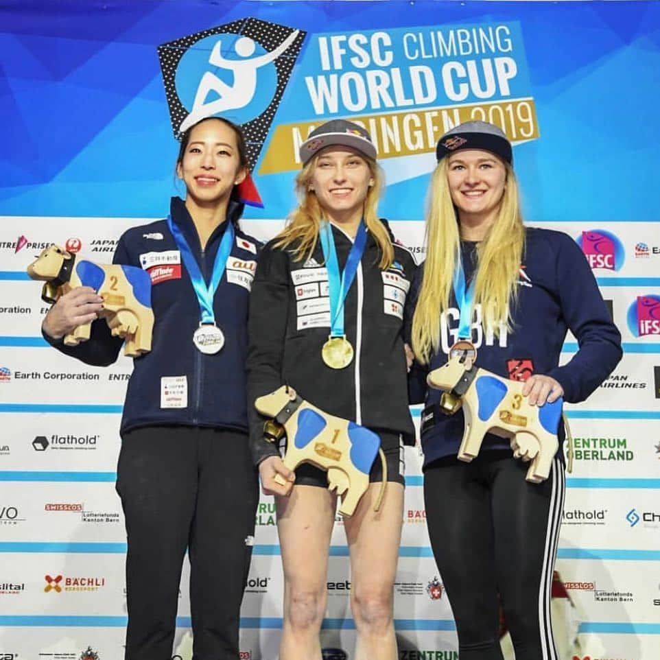野口啓代のインスタグラム：「First Bouldering WORLDCUP in Meiringen was over!🇨🇭✨* * I was 2nd place🥈It has been a long time since last worldcup and I was so exited to compete.  I was so busy focusing on Nationals and training for 3 discplines, I almost forgot how much I love worldcup circuit.😍🤩🥳‼️* * I had a good feeling and I was so close to finish all the probrems so I was super gutted!💥 But, most fun was to climb with these strong girls @janja_garnbret @shaunacoxsey in the Final.❤️* * I am skipping the next worldcup in Moscow but I started regretting that maybe I should have joined..🤦🏻‍♀️* * Going back, I'll train harder as well as Lead and Speed in good spirit!  Next worldcup for me is in China. I can't wait!💪🏻😍* * 2019初戦マイリンゲンが終了しました。 決勝で2位でしたが、初戦から優勝の可能性を感じる事が出来てとても嬉しかったです‼️決勝は全課題登れなくて悔しかったけど、成長も反省点も収穫がありました。2課題目でてんぱって開脚したら表彰式終わって真っ先にみんなに股の心配されたり(?)😂今年もアドレナリン出過ぎて一睡も出来なかったりで🤯この非日常的で刺激的な日々に帰って来れて最高です❤️* * 冬場は、国内大会や3種目のトレーニング、周りのプレッシャーにストレスを感じていて、WORLDCUPがこんなに楽しいって忘れてました🥺✨すでに来週のモスクワをスキップして後悔してます…。今年も年間争いしたい…。* * 日本に帰っても、この楽しい気持ちを忘れずにトレーニング頑張ります‼️コンペ欲を貯金だな💰💨今から3週間後の中国が楽しみです💪🏻😍✨今年も最高のシーズンにするぞっ⭐️* * * @au_official #大和証券 @thenorthfacejp @orientalbaio #三井不動産 @cowsoapcp #zeta  @c3fit_jp @lasportivajp @petzl_official  @newhale_japan @japan_national_climbing_team」