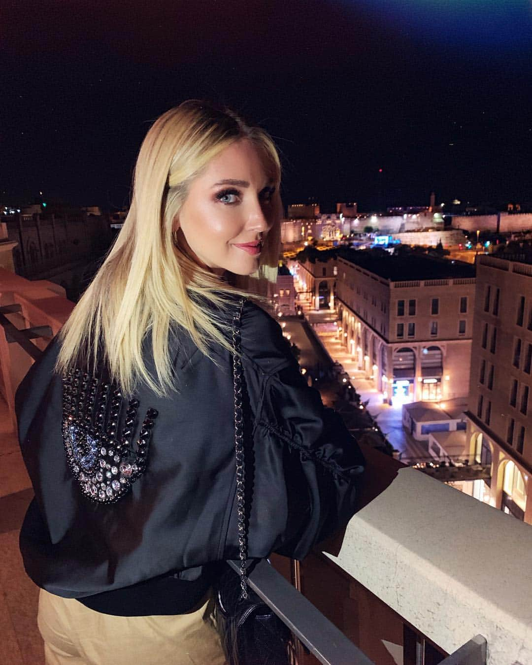 キアラ・フェラーニさんのインスタグラム写真 - (キアラ・フェラーニInstagram)「Jerusalem by night 😍」4月7日 18時54分 - chiaraferragni