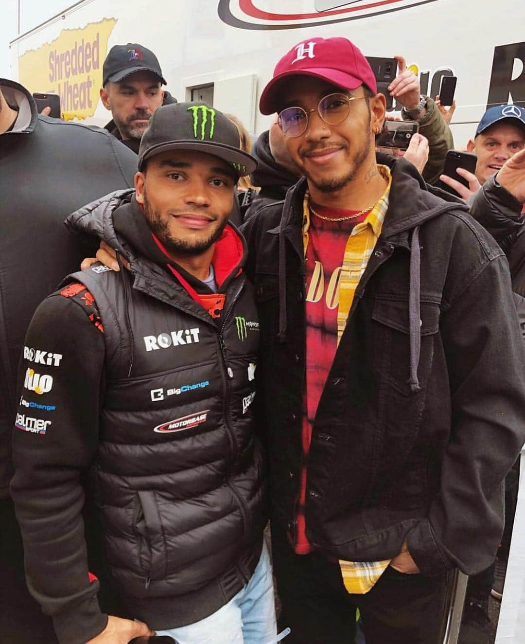 ルイス・ハミルトンさんのインスタグラム写真 - (ルイス・ハミルトンInstagram)「Couldn’t be prouder of my bro @nicolashamilton on his first weekend back in British touring cars. This is a product of his immense hard work and dedication, bro, you inspire me so much 🙌🏾❤️ #btcc」4月8日 4時51分 - lewishamilton