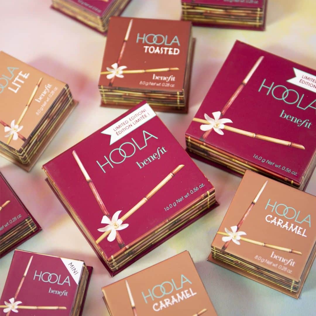 Benefit Cosmetics UKさんのインスタグラム写真 - (Benefit Cosmetics UKInstagram)「If you were stranded on a desert island, which #benefit product would you take with you?! For us, we’re always in a #hoola state of mind! 😉 Meet our whole new range of Hoola products featuring Jumbo, Toasted and Caramel #Benefit #Beauty #Hoola #Jumbo ▪️ ▪️ Image description: Hoola Jumbo, Toasted and Caramel」4月8日 5時00分 - benefitcosmeticsuk