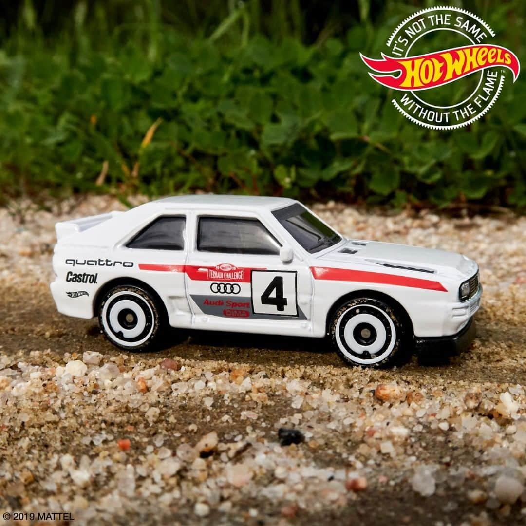 Hot Wheelsさんのインスタグラム写真 - (Hot WheelsInstagram)「Let’s rally around this rad ‘84 Audi Sport quattro from the BAJA BLAZERS™ mini-collection. #HotWheels #Audi #Castrol」4月8日 5時15分 - hotwheelsofficial