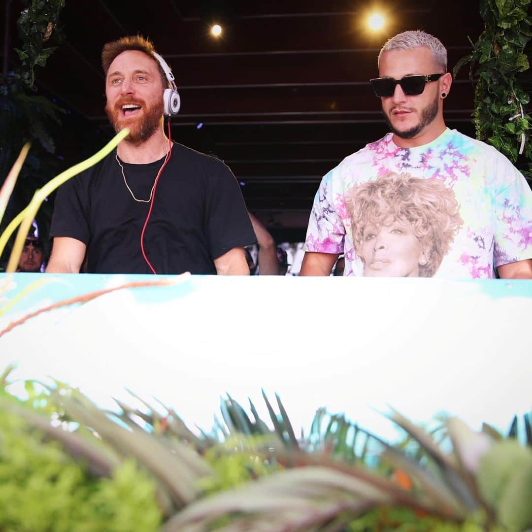 デヴィッド・ゲッタさんのインスタグラム写真 - (デヴィッド・ゲッタInstagram)「So good to be back at my vegas residency @encorebeachclub and see my friends. Good to see you @djsnake killing it non stop!」4月8日 5時15分 - davidguetta