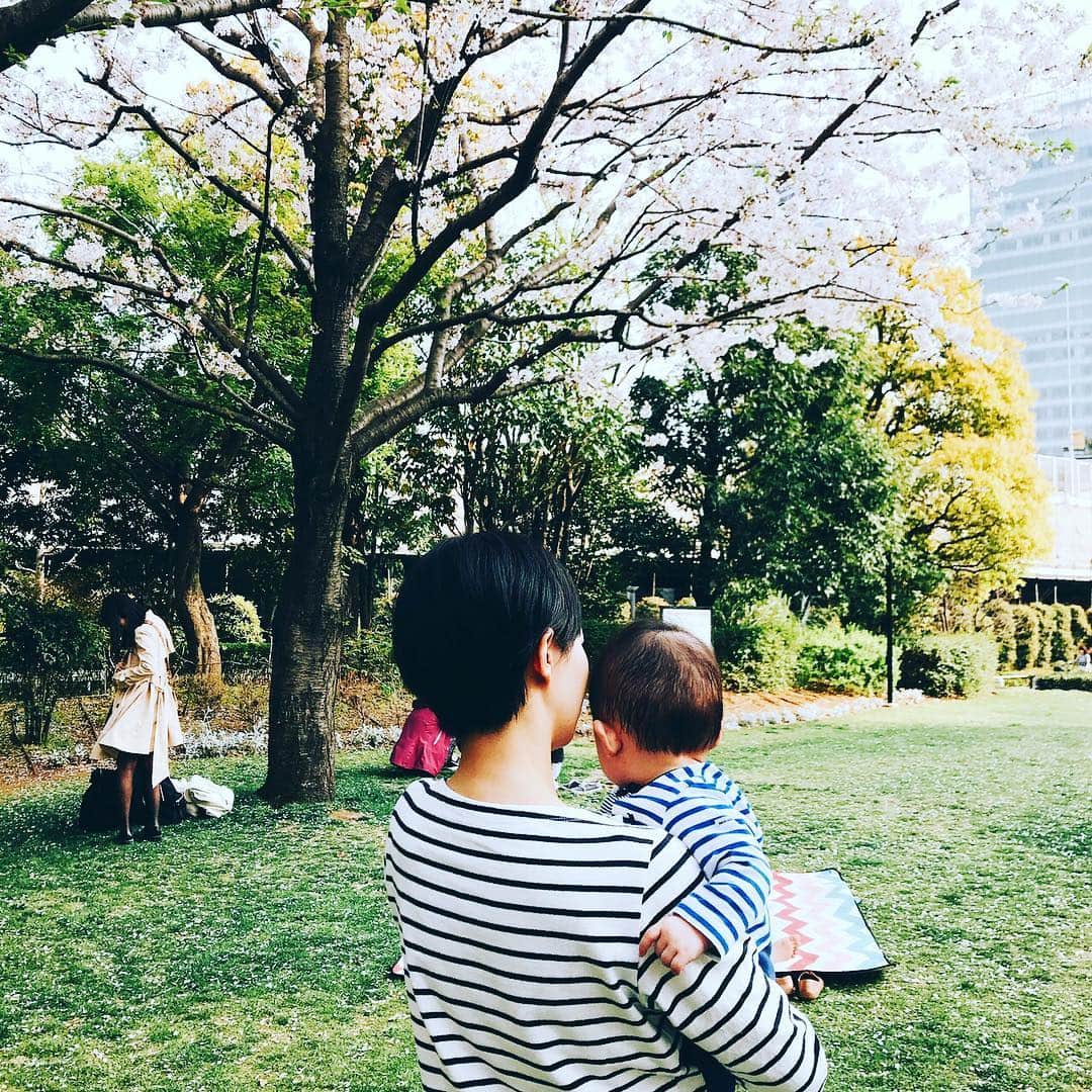 百千糸のインスタグラム：「お花見できた^_^」