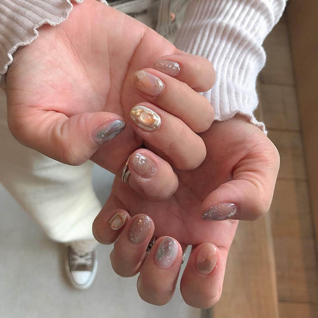 yan___5さんのインスタグラム写真 - (yan___5Instagram)「ベージュ系でおまかせ #ニュアンスネイル ♡ 春らしくてかわいっ🌷 #nail#ジェルネイル#春」4月7日 21時27分 - yan___5