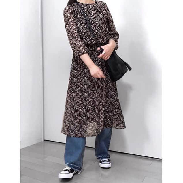 ALICEYさんのインスタグラム写真 - (ALICEYInstagram)「.﻿ ﻿ プチプラでおなじみのGUより低価格のアイテムが満載のGRL（グレイル）﻿ ﻿ 大人のカジュアルコーデにピッタリなアイテムが揃うブランドで、毎日のコーデをもっと楽しんでみませんか？❣️﻿ ﻿﻿﻿ ﻿﻿﻿﻿ ﻿▼ プロフィールのURLから記事チェック！ ▽﻿﻿﻿﻿ ﻿﻿﻿ 「全身1万円以下!?　GU超えのプチプラ“グレイル”が気になる！」﻿﻿﻿ ﻿﻿﻿ ﻿﻿﻿﻿ @moyooonn @merumo18 @__madoka__0816 @harui5151231 @rina3_12 ﻿﻿﻿ thanx❤︎﻿﻿﻿﻿ ﻿ .﻿ #アリシー #ジーユー #プチプラコーデ #着回しコーデ #着回し#プチプラファッション #ファッション #いもむし女子#grl#カジュアルコーデ #大人カジュアル #カジュアルファッション #働く女性 #働くママ #ママコーデ #おしゃれママ#ママコーディネート」4月7日 21時34分 - alicey.jp