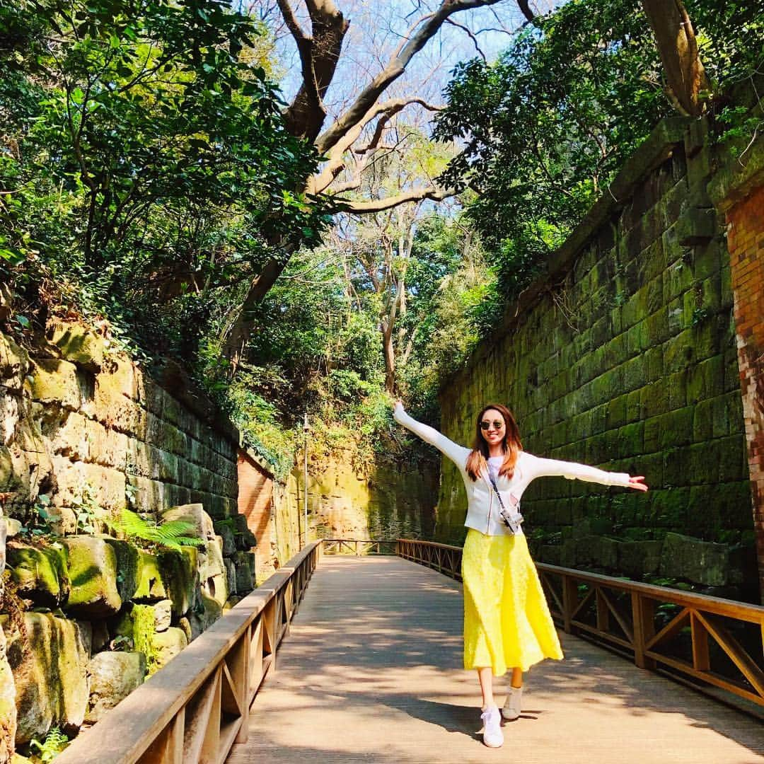 大寺かおりさんのインスタグラム写真 - (大寺かおりInstagram)「東京湾に浮かぶ無人島 猿島に行ってきました⛴🏝☀️ . 小さな島ですが くるっと巡ってリフレッシュ☺️ . #神奈川 #横須賀 #島旅 #日帰り旅行 #猿島 #猿島要塞 #海 #空 #写真好き #ファインダー越しの私の世界 #instagood #kanagawa #yokosuka #sarushima #beach #photo #photography #photooftheday #photo_jpn #travel #travelphotography」4月7日 21時41分 - kaori_ootera