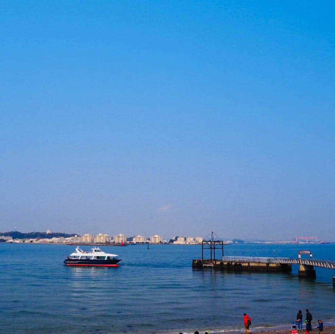 大寺かおりさんのインスタグラム写真 - (大寺かおりInstagram)「東京湾に浮かぶ無人島 猿島に行ってきました⛴🏝☀️ . 小さな島ですが くるっと巡ってリフレッシュ☺️ . #神奈川 #横須賀 #島旅 #日帰り旅行 #猿島 #猿島要塞 #海 #空 #写真好き #ファインダー越しの私の世界 #instagood #kanagawa #yokosuka #sarushima #beach #photo #photography #photooftheday #photo_jpn #travel #travelphotography」4月7日 21時41分 - kaori_ootera