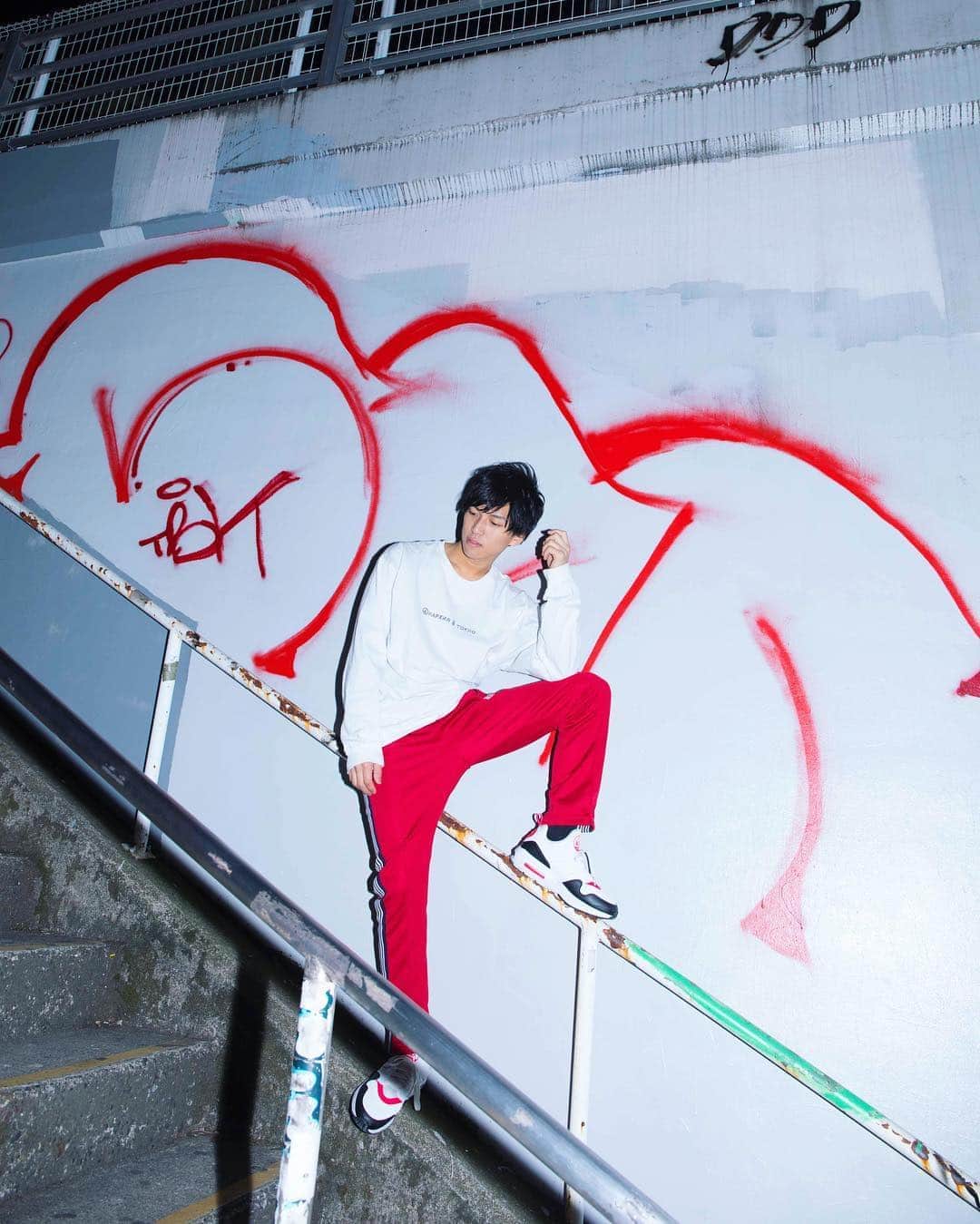 岡田龍太郎さんのインスタグラム写真 - (岡田龍太郎Instagram)「Wall art. #23時から #インスタライブ #やりまっせ」4月7日 22時11分 - ryutarookada_official