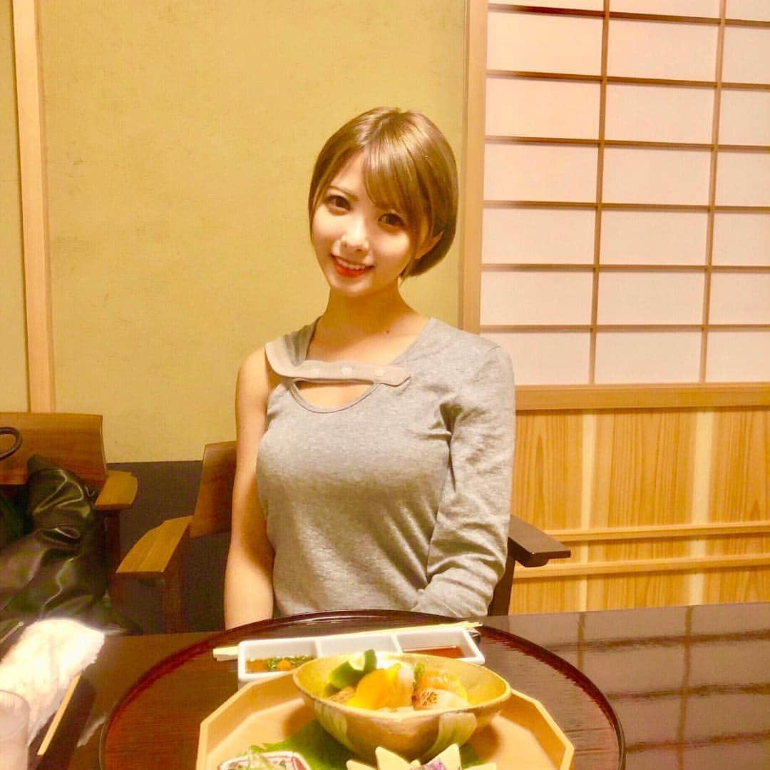 岡田栞奈のインスタグラム：「澤ー💕 ・ ・ 大好きな和食をたっぷり 堪能してきました🤤💕 一押しはお蕎麦だよー💕 ・ ・ やっぱり食のジャンルで和食の 味付けが1番好きっちゃんねー🥰❣️薄味大好きマンッ ♡幸せご馳走さまですପ(⑅ˊᵕˋ⑅)ଓ #澤いち #六本木 #和食 #竹の子ご飯 #ディナー」