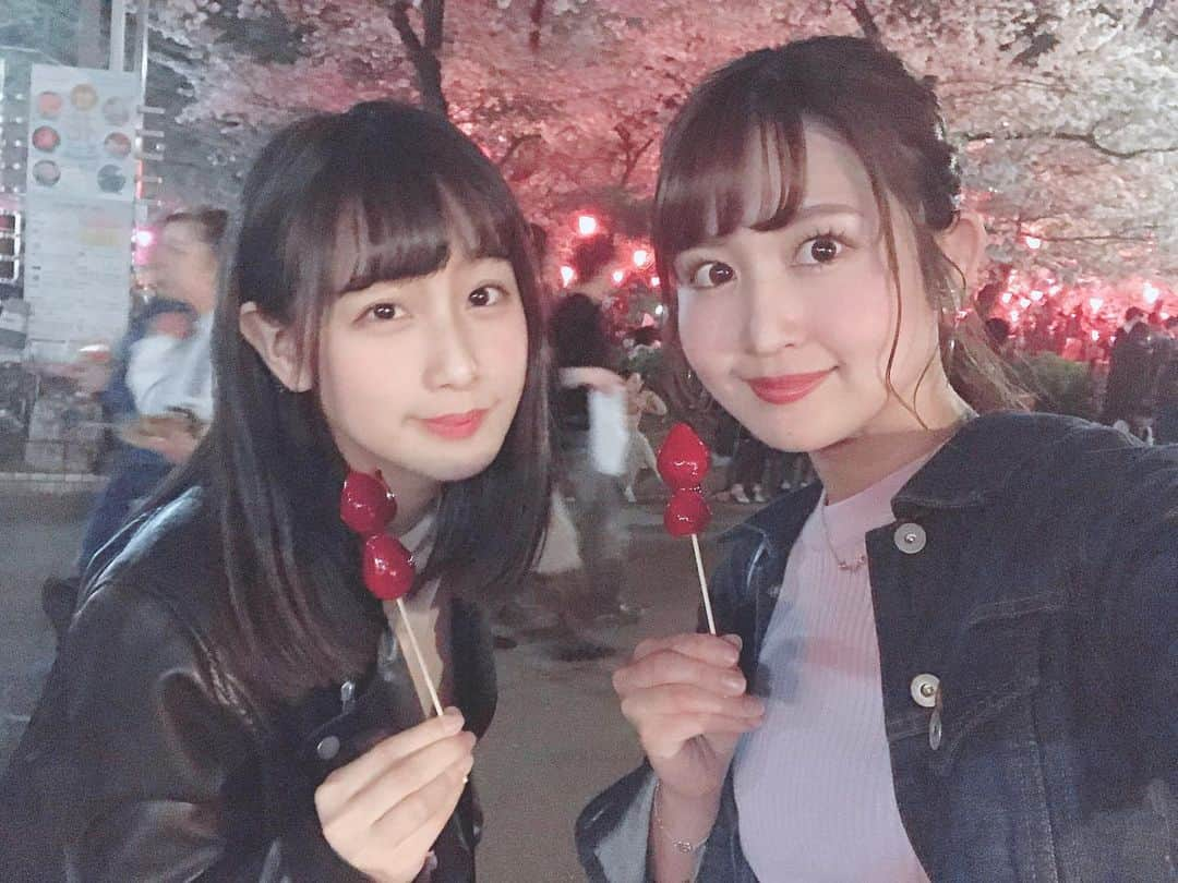 沢井里奈さんのインスタグラム写真 - (沢井里奈Instagram)「♡ . あやね🧡さら💚まこと💚 二期生ちゃんたちと味仙食べて🍜 夜桜見に行って来ました🌃🌸 . 皆相変わらずの元気さだし、 たくさん笑わせてもらいました🌷✨ この3人の仲の良さが好きです！！ 見ててほっこり☺️💓💓 とっても楽しい時間でした🌟 . 3人ともありがとう👒🌼💕💕 皆大きくなったな〜🥺💭笑 . #sakura #cherryblossom #tsurumapark #rirandture #ootd #coordinate #fashion #instafashion #haiarrange #hairstyle #hair #instagood #instagramjapan #japanesegirl #お花見 #花見 #夜桜 #鶴舞公園 #味仙 #台湾ラーメン #私服 #ヘアアレンジ #ヘア #ポニーテール」4月7日 22時33分 - sawairina