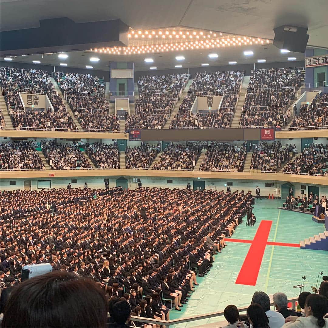 maki ogawaさんのインスタグラム写真 - (maki ogawaInstagram)「I attended my son's university entrance ceremony today. (So I was out all day long, didn't do anything for giveaway💦💦💦I’ll choose  two winners tomorrow, so sorry🙏🙏) ﻿ ﻿ His major is English. He has to go a lot of countries to learn English in next four years. I have to pay a lot and earn a lot for him😂😂 But, he’ll teach English for me someday, I hope✨✨✨﻿ ﻿ 今日は息子の大学の入学式！ざっくり言うと英語学科です。これからの4年間で色々な国で英語を勉強します。 お金は飛びますが、プライスレス👍👍そのうち息子が私に英語を教えてくれるだろうことを願って、先行投資です🤣がんばってー🥰🥰」4月7日 22時38分 - cuteobento