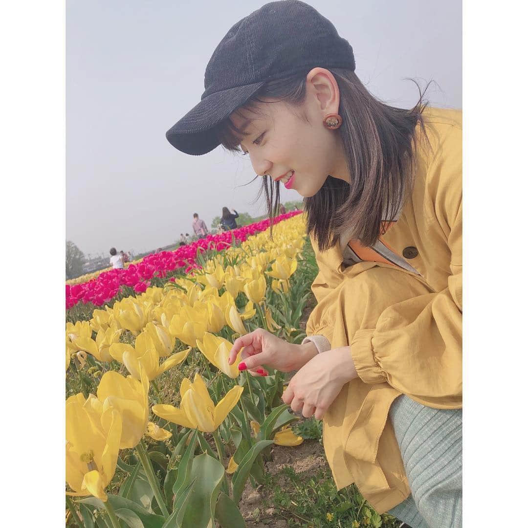 吉川千愛さんのインスタグラム写真 - (吉川千愛Instagram)「さーいーたー🌷 さーいーたー🌷  参加してくれた皆さん ありがとうございました！！ 桃ちゃんから誕生日で 貰ったピアス付けたよー！！ #LinQ #直方 #福岡 #チューリップ #吉川千愛」4月7日 22時44分 - chiaki_yo