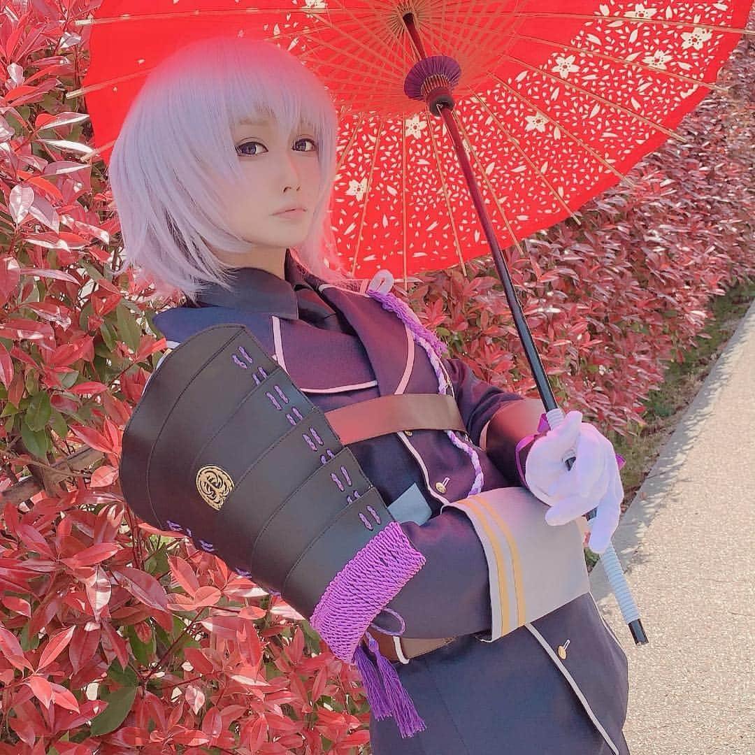 若月雅さんのインスタグラム写真 - (若月雅Instagram)「【刀剣乱舞・骨喰藤四郎】 かみこす！イベント行って来たよ✨ ばみちゃん初出し（＾ω＾）❤︎ 天気良くて桜🌸も咲いてて、ロケーション最高でした！ カメラマンさんからのデータはまた後日✨ 痛車もばっちり撮ったよ🚘 . 明日はレイヤー様方との写メupします🎵 . #かみこす #刀剣乱舞 #刀剣男士  #骨喰藤四郎 #コスプレ #骨喰藤四郎コスプレ  #コスプレイヤーさんと繋がりたい  #痛車 #凄かった #cosplay #cosplaygirl」4月7日 22時45分 - miyabi.w_0911