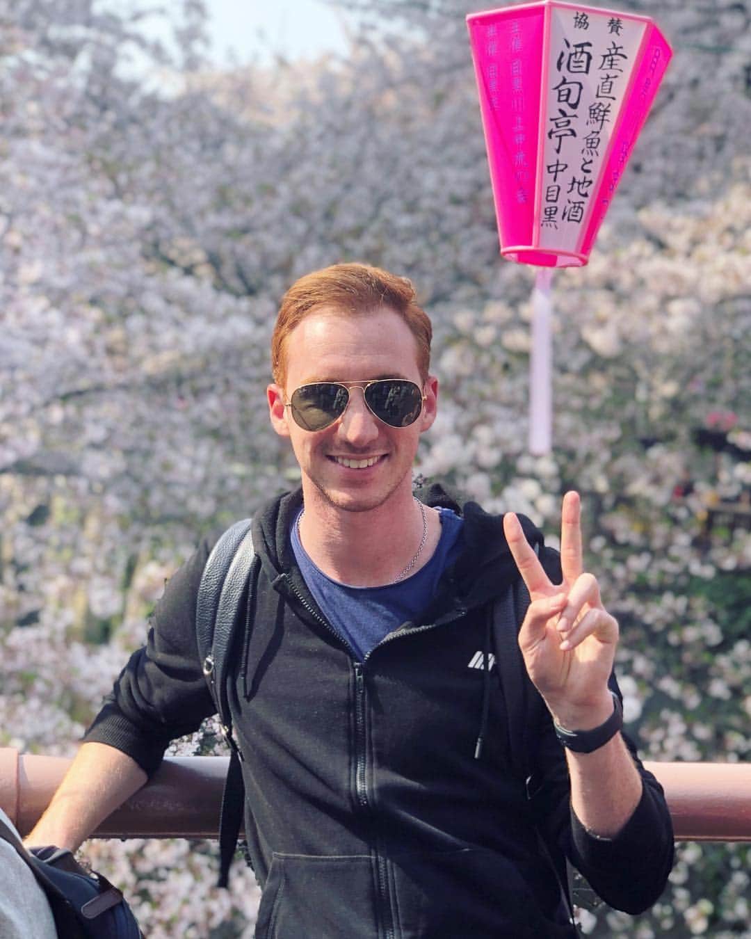 ショーン・ラビットさんのインスタグラム写真 - (ショーン・ラビットInstagram)「さよならジャパン🇯🇵✌🏻 今回も、最高。毎回毎回毎回、本当に最高。私は毎回新しいことを発見します。 新しい場所、新しい食べ物、新しい日本語の単語。 それから日本もっと好きになる。桜似てる、日本で私の時間短い、だから桜毎日見る時皆その桜感謝しますね。私も日本にいる時その時間感謝します。今回皆さん本当にありがとうございます！じゃ、今度ね😭💔👋🏻 . Bye Japan 🇯🇵 This time, just like every single time, my time here in Japan was short, but nothing short of amazing! For me Japan is an endless place of discovery; new foods, new places, new words, new info; the discovery is endless and always makes me fall more in love with this country. Just like Sakura, it only last a short period and the time to see it is precious so everyone enjoys it as much as they can. For me, I view japan the same and every time I visit I enjoy every moment as much as I can. Thank you Japan, and thank you everyone here for always making this home away from home feel like home. 🇯🇵❤️ . Big thank you to @zakquro @kuro_fitness @yume_fit @mai_hippo for your kindness in sharing your home and great hospitality! thank you Utsunomiya figure skating club, citizens shinjuku team, and Kyoto figure skating! . . . . . . . #figureskating  #motivationalquotes  #training  #foodie  #fitfam  #travel  #handsome  #myprotein  #ootd  #model  #japan  #mensfashion  #cherryblossom #フィギュアスケート  #トレーニング  #筋肉  #筋トレ  #笑  #モデル  #イケメン  #ファッション  #花  #コーディネート  #おしゃれさんと繋がりたい  #今日の服  #いいね返し  #インスタ映え  #可愛い  #桜  #おはよう」4月7日 23時15分 - seanrabbitt