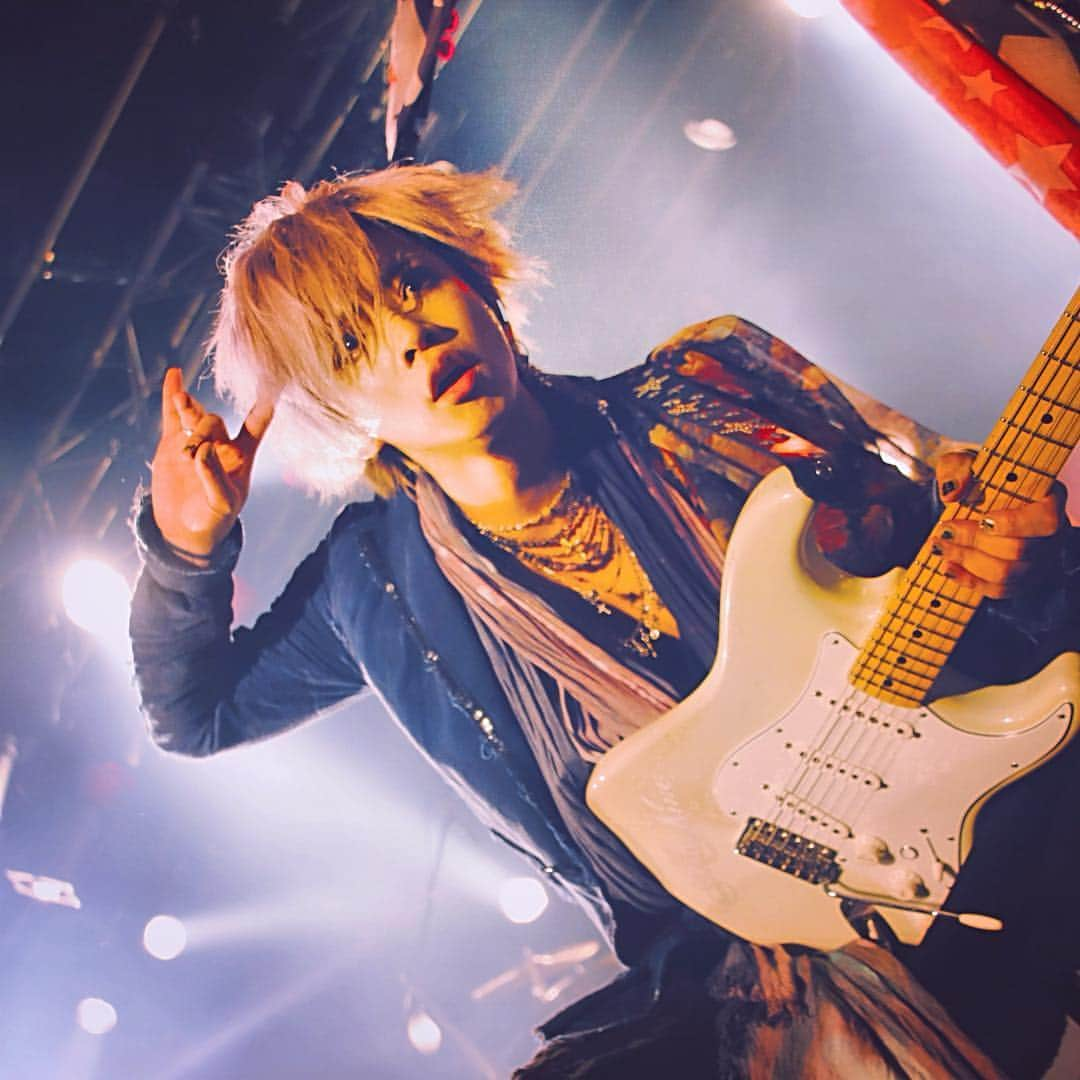 ヒロトさんのインスタグラム写真 - (ヒロトInstagram)「A9 BugLug TOUR 狼煙 Day6 ファイナル 東京 photo by yukie tsuchiya #A9 #BugLug #アリス九號 #狼煙 #tour #final」4月7日 23時30分 - hiroto_a9