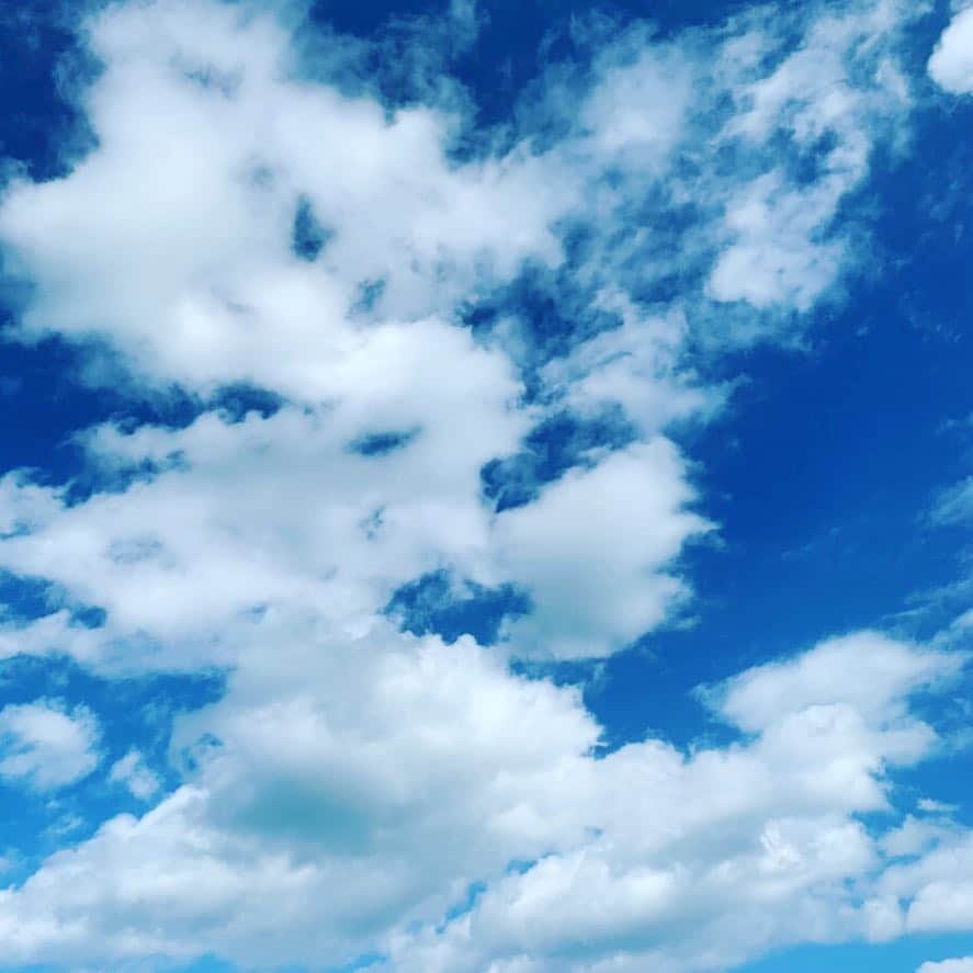 小田裕也さんのインスタグラム写真 - (小田裕也Instagram)「心配をお掛けしてすみません。 沢山の励ましの言葉ありがとうございます。  これもまた試練。 前向いて更に強い自分になる為に。 たまには上も向いて。 雲の上は晴れている。」4月7日 23時56分 - o.yuya.bs50_official