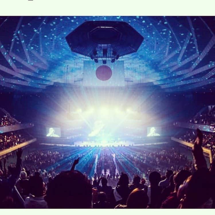 HI-Dさんのインスタグラム写真 - (HI-DInstagram)「あんな登場の仕方させてもらえると思わなかったよ。AK、スタッフの皆さま、ありがとうございました。 ヤベーSHOWになってるから行けなかったみんなはDVDのリリースを待つべし。行ったみんなもまた思い出して観たいよね。オレも早く観たいよ。✌️ Big s/o to my homie AK69‼️ #AK69 #theanthem #日本武道館 #live #concert #redstaisback #redsta #redmagicbeyond #redmagic #Homie #cutsolo」4月7日 23時51分 - hid_hideo_jp_suomi
