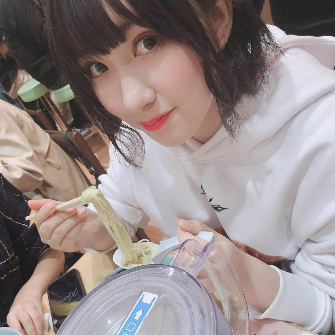 須田亜香里さんのインスタグラム写真 - (須田亜香里Instagram)「SKE48の子供達のふぅふう写真です。 ラーメン部、部員の相川はラスト10枚目☺️ #福岡県 #小倉駅 #豚骨ラーメン #ske48 #ske48ラーメン部 #ふぅふぅ女子」4月7日 23時52分 - akarisuda