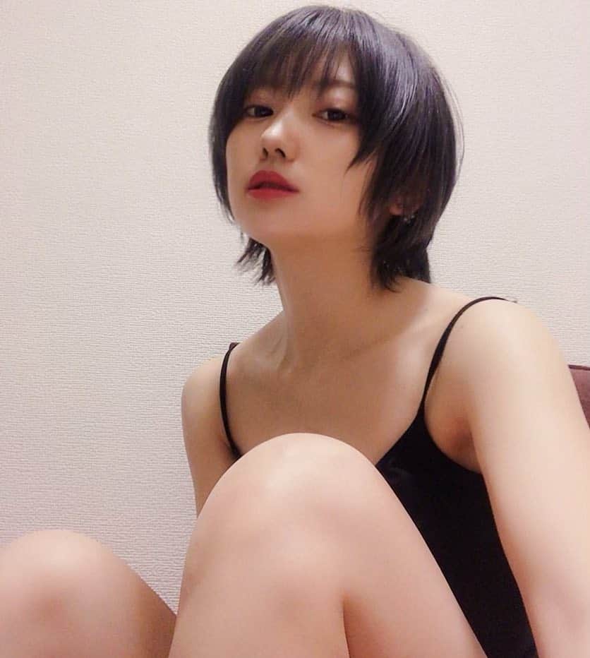篠崎こころのインスタグラム：「メンテした💇‍♀️ ウルフカット育成成功してるわーい」