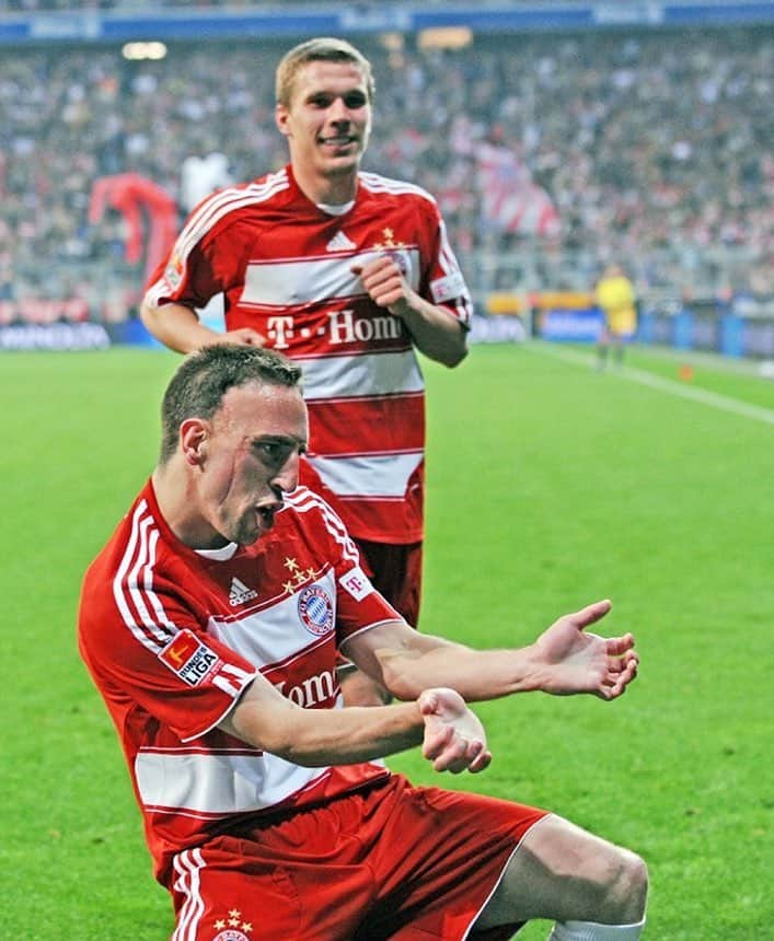 ルーカス・ポドルスキさんのインスタグラム写真 - (ルーカス・ポドルスキInstagram)「Football is always fun with you, Bayern legend. Happy birthday machine! ❤️👊🏻🎉 @franckribery7 #bro #crazy #ribery #poldi」4月8日 0時02分 - lukaspodolski