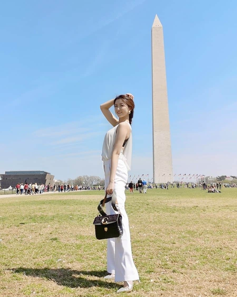 徐玥のインスタグラム：「こんにちは  25歳の私🍾#washingtondc #バックちゃんと閉めればよかった」