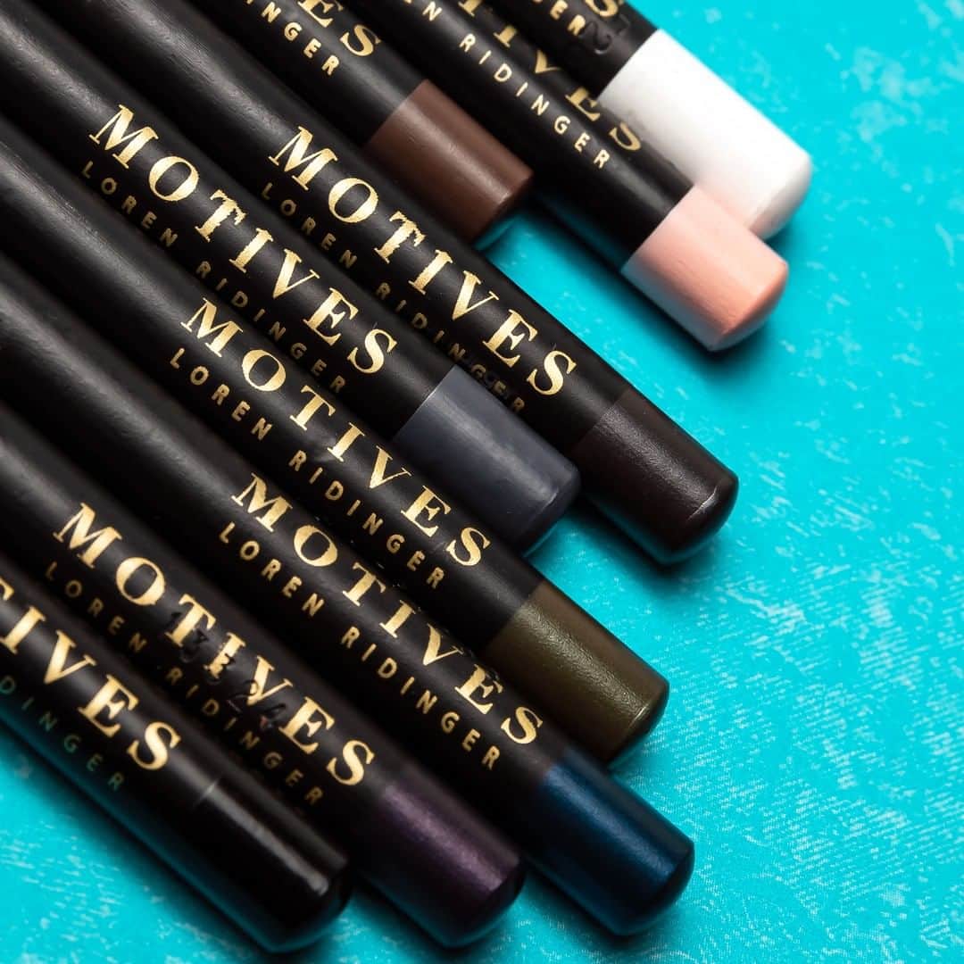 Motives Cosmeticsさんのインスタグラム写真 - (Motives CosmeticsInstagram)「An exceptionally smooth eye pencil that provides precise definition without "dragging" or pulling the delicate eye area. Enhance and enliven your eyes with the bold, long-wearing color of this eye pencil. . . . . #motives #motivescosmetics #makeup #mua #makeuplove #makeupartist #naturalmakeup #beauty #worldmakeupartist #makeupadict #makeupobsessed #eyeliner #liner #eyelinerpencil」4月8日 0時20分 - motivescosmetics