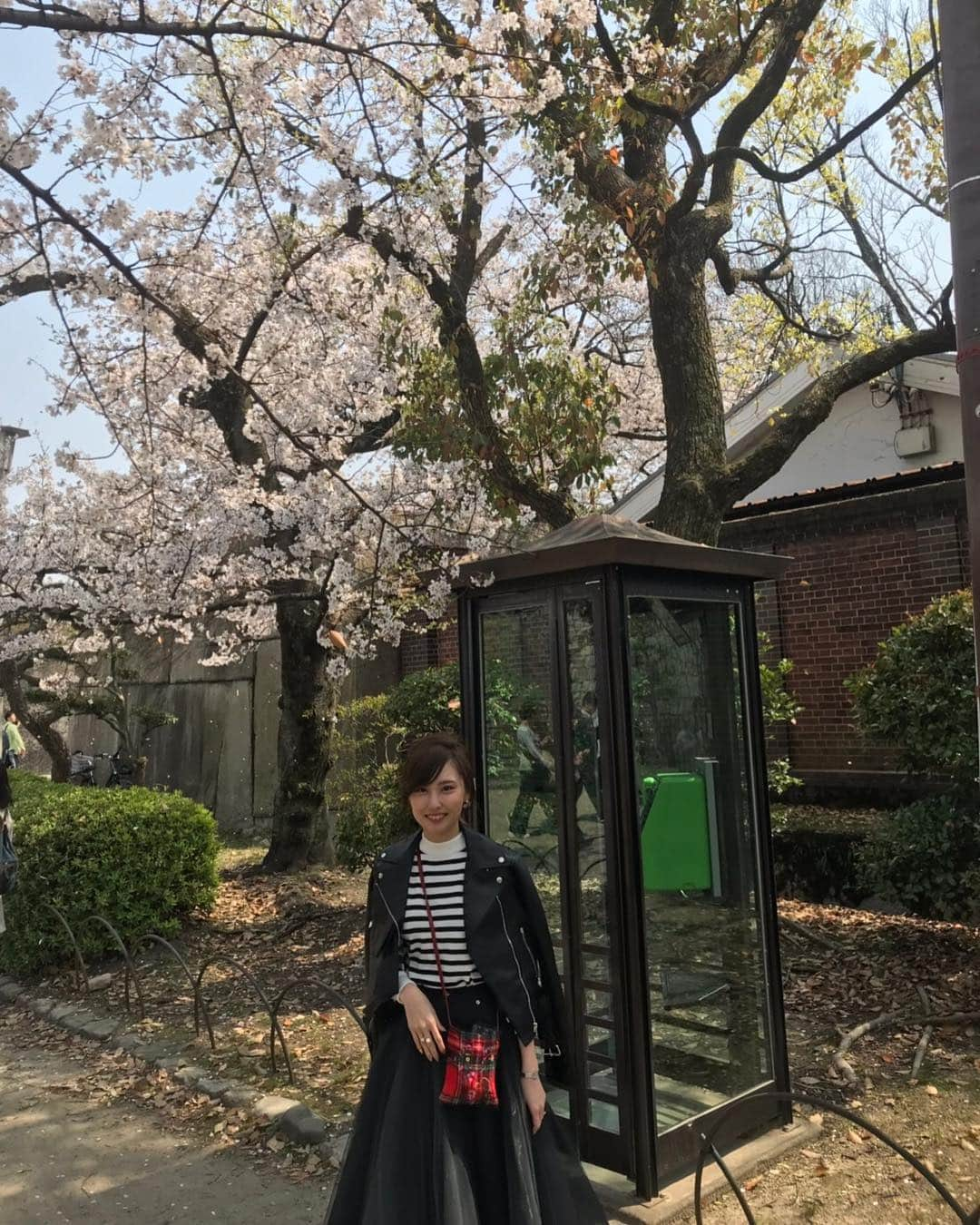 木村安梨沙さんのインスタグラム写真 - (木村安梨沙Instagram)「大阪城の桜が綺麗だった🌸」4月8日 0時43分 - arisa1208