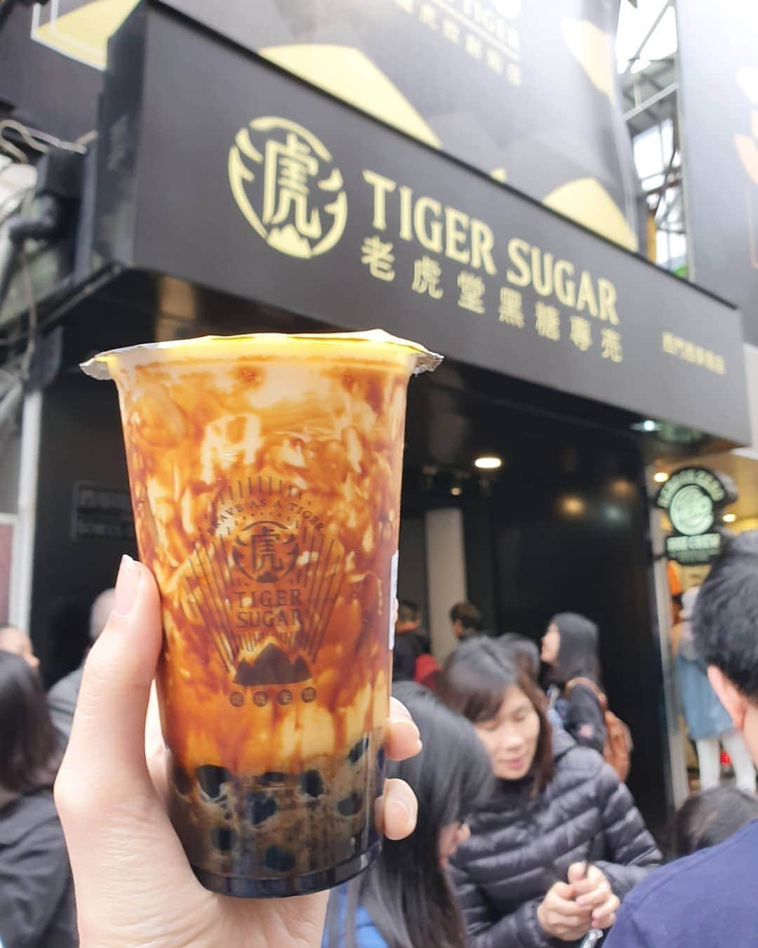 グレース＝カンクラオさんのインスタグラム写真 - (グレース＝カンクラオInstagram)「Here are some of the 10 bubble teas you must try in Taipei! #ดึกแล้วลงได้ #สบายใจแบบนี้ #ขึ้นเหนือล่องใต้ลองมาเกือบ40ร้านนี่คือที่ชอบที่สุดค่ะ」4月8日 1時07分 - gracekanklao